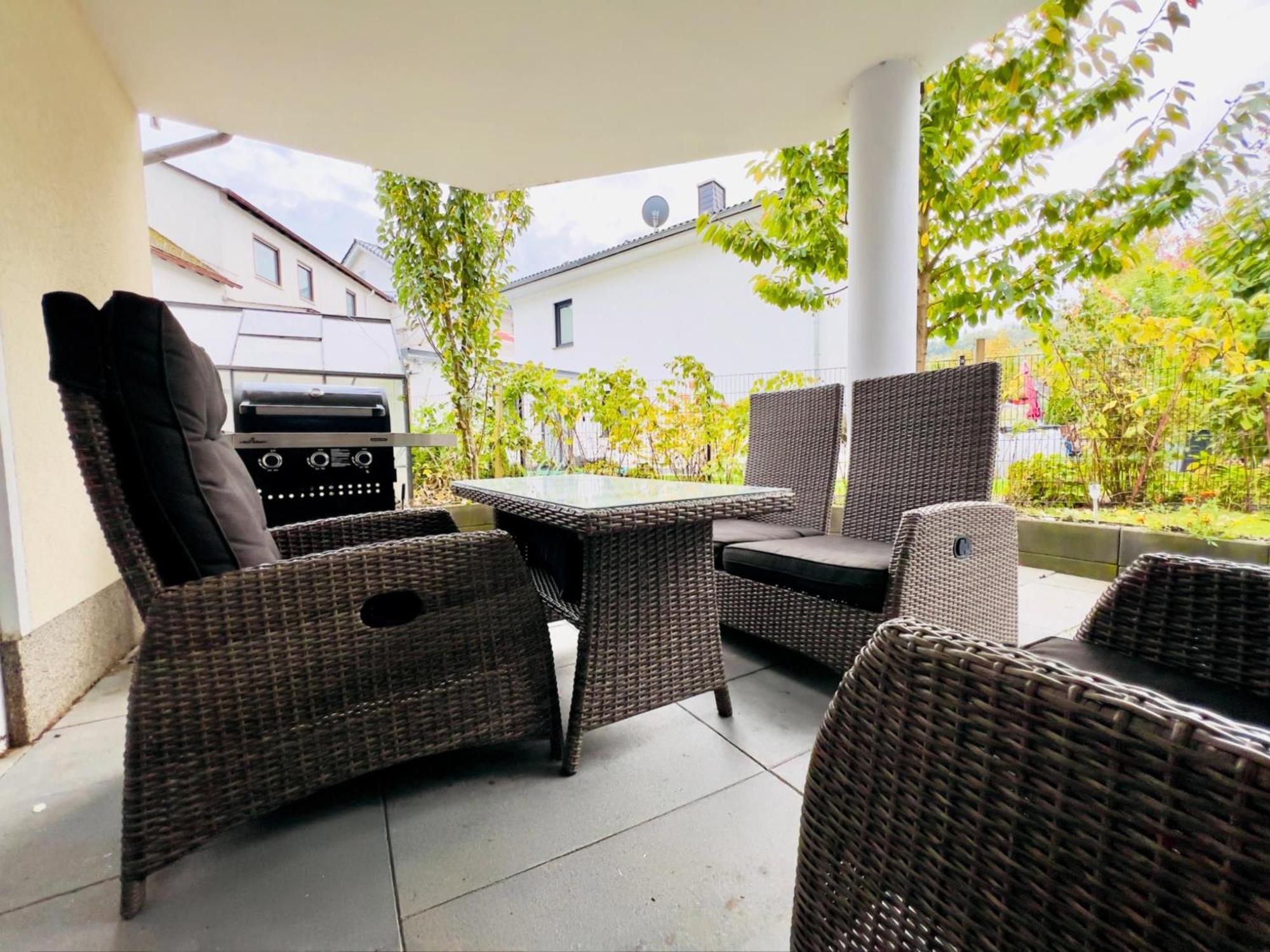 Fachbach Modern Und Lichtdurchflutet - Ferienwohnung Mit Terrasse מראה חיצוני תמונה
